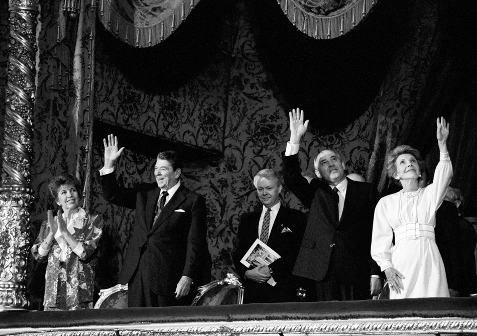 Dr. William Hopkins pictured standing between former U.S. President Ronald Reagan and former President of the Soviet Union Mikhail Gorbachev.